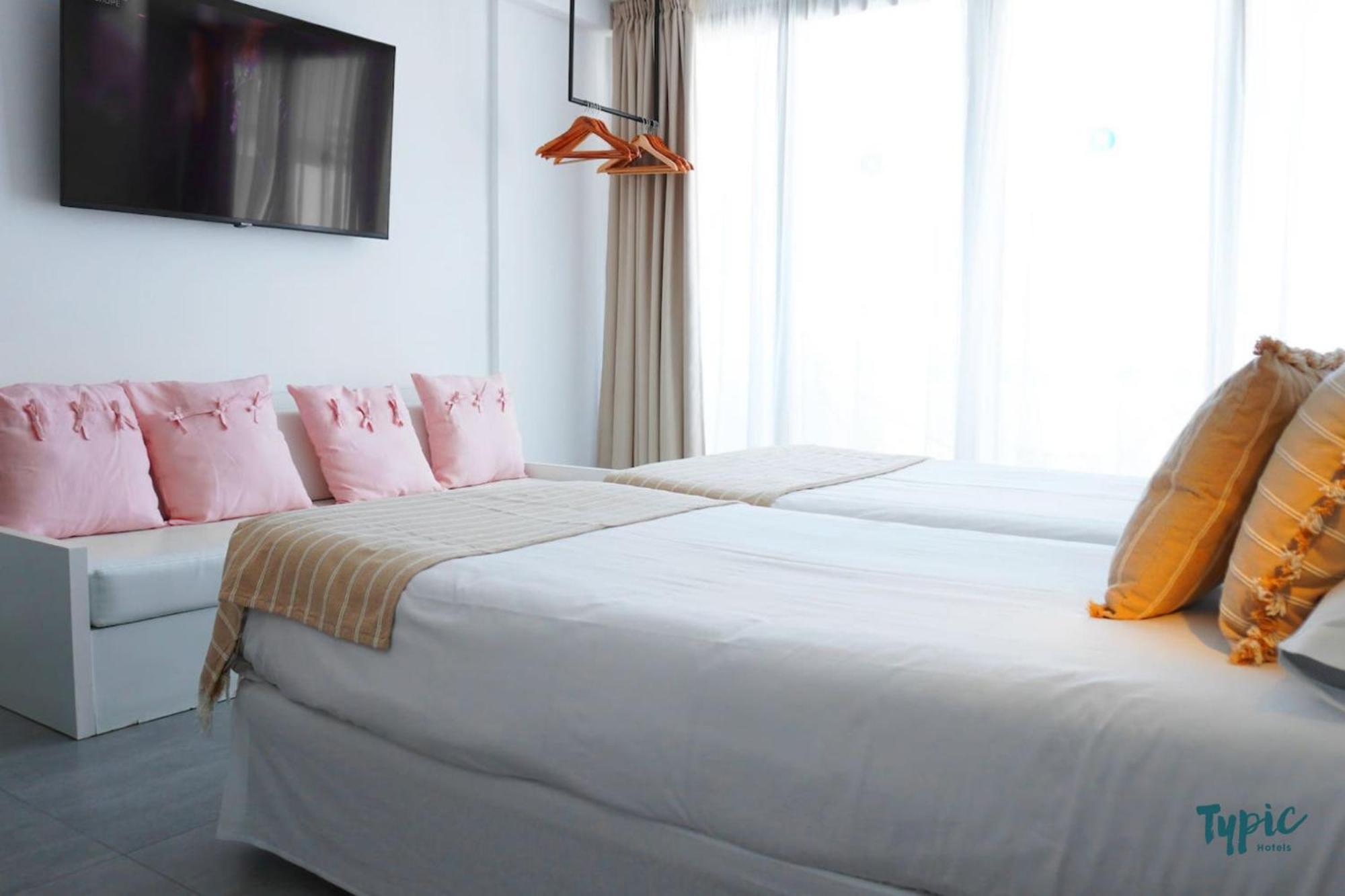 אפרטהוטל Sant Antoni de Portmany Typic Marina Playa - Adults Only מראה חיצוני תמונה