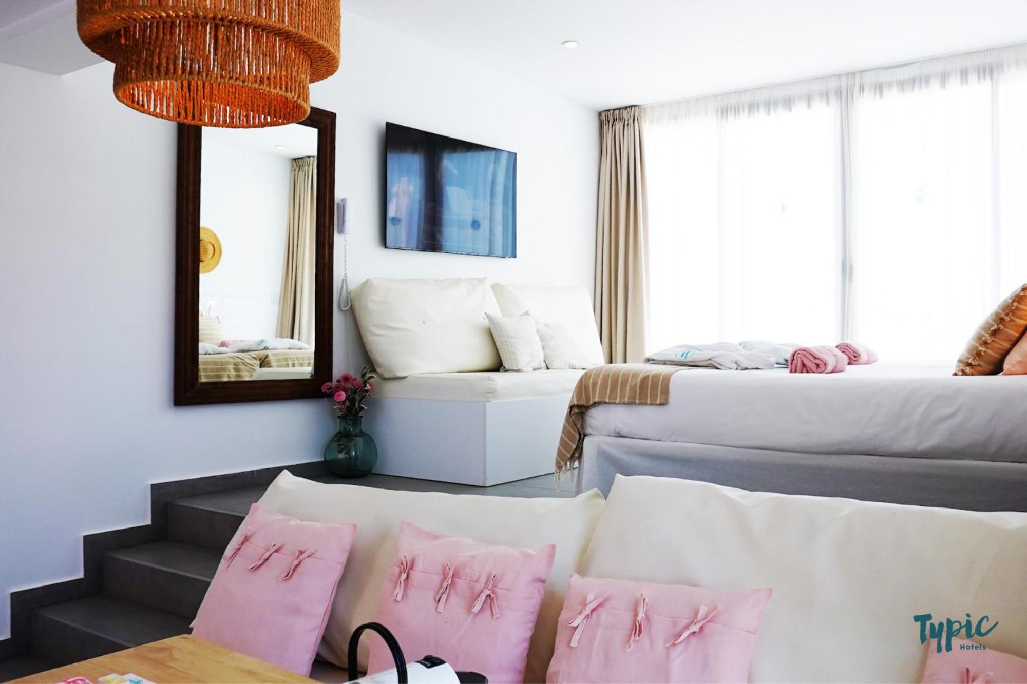 אפרטהוטל Sant Antoni de Portmany Typic Marina Playa - Adults Only מראה חיצוני תמונה