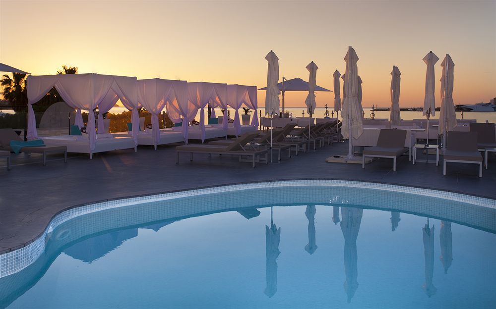 אפרטהוטל Sant Antoni de Portmany Typic Marina Playa - Adults Only מראה חיצוני תמונה