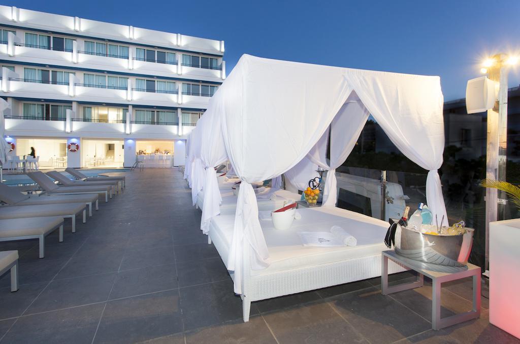 אפרטהוטל Sant Antoni de Portmany Typic Marina Playa - Adults Only מראה חיצוני תמונה